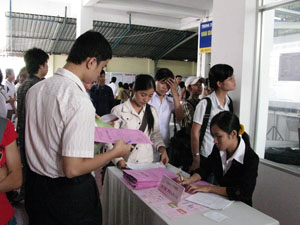 全省已为87994人解决就业