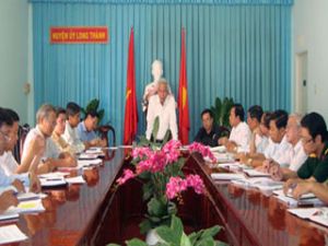 面向各级党部大会：对人事工作须提出更高要求