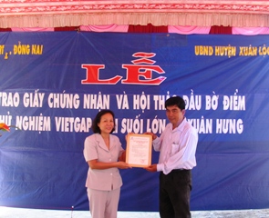 Suoi Lon Mango Cooperative certified to VietGAP Certification