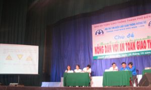 边和市组织“了解道路交通法”比赛