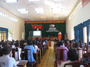 新富县妇女联协会：对基层妇女干部进行业务培训