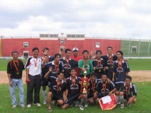 7支球队参加同奈省第六届2010年运动会足球比赛。