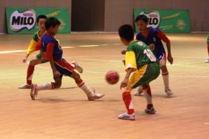 2009年Milo杯-小学和初中学生全国扶董运动会足球比赛总决赛结束：同奈小学队获得亚军