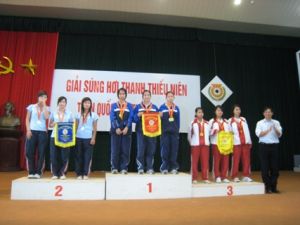 2009年第14届全国青少年气枪比赛：同奈团获得团体第三名