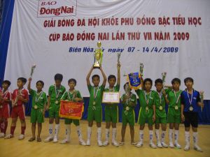 2009年第八次同奈报杯 - 小学学生扶董体育运动会结束：统一队获得冠军