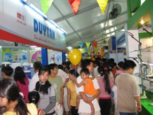 High-quality Vietnamese goods fair 2009 closed: over 250.000 turns of visitors and shoppers in the fair
