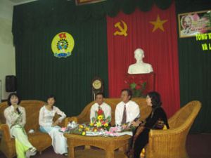 Provincial Labor Federation sums up 4-year implementation of the campaign “Studying and following Ho Chi Minh’s moral example”