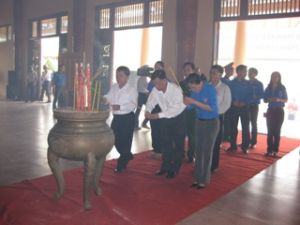 2009年暑假情愿青年战役总结