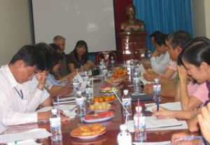 Informal Talk on Information Access Draft Law Held