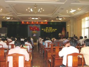 党基础组织和党员的质量评价工作总结：推进评价工作，提高党员的战斗能力。