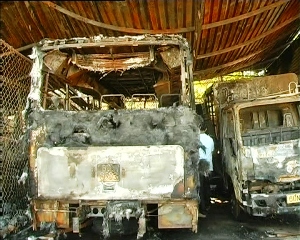 Fire broke out at Bien Hoa Bus Station, destroying 8 vehicles