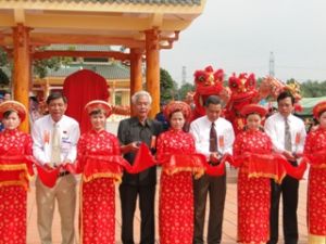 Launching the cemetery of military commander Nguyen Duc Ung and 27 soldiers dead during French resistance war