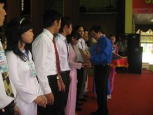 同奈省大学生协会第一次代表大会：省团副书记裴氏璧水被选为主席