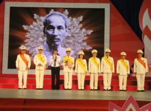 After 4-year implementation of the campaign “Studying and following HCM’s moral example”: Typical collectives and individuals honored