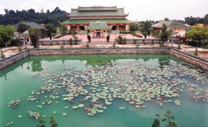 将镇边文庙移交给同奈工业食品总公司管理和运营