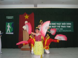 盲人协会举行“从心里发出之歌声”文艺表演联欢会