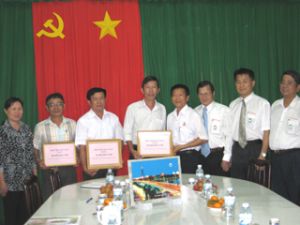 Taiwan Trade Association Dong Nai give financial aid worth VND 200 million