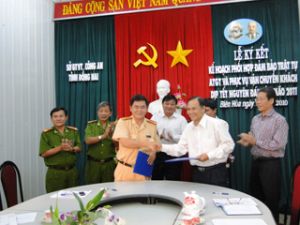 Plan on cooperation agreements to ensure traffic safety on Tet holiday signed