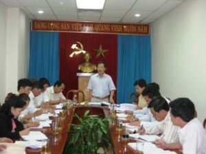早期实施农业保险.