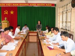 监查锦美县集中蓄养发展规划。