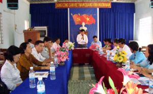 Survey team investigated emigration and gender imbalance in Thanh Phu, Vinh Cuu