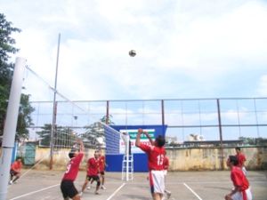 9 teams took part in Bien Hoa Volleyball Tournament 2010