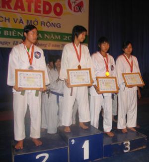 148 medals were awarded at Bien Hoa Open Karatedo Championship 2009