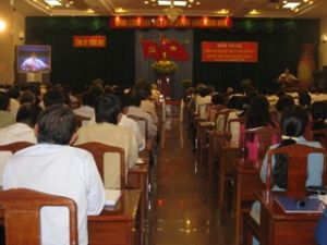 Applying the results of the 10th meeting of the Central Party Executive Committee (Session X) promptly