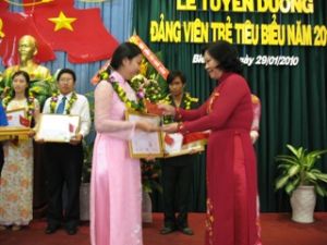 48 young representative members of the Party honored