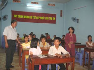 It is necessary to quickly supply the pupils of the class of love in Long Binh Tan ward with textbooks.