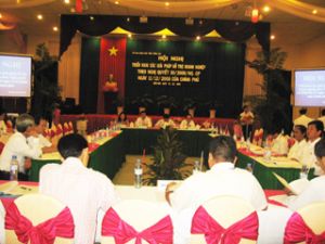 Departments and sectors need to be more active and dynamic when producing solutions to assist businesses.