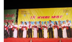 Thousands of people attended the opening ceremony of Cam My technology – equipment and trade fair