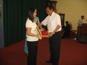 To commemorate the 119th birthday of President Ho Chi Minh: organizing a summation meeting, awarding prizes to the winners in the first phase of the writing contest about "Study and follow President Ho Chi Minh’s ethical...