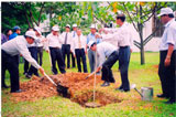 Mr Truong Tan Sang, head of the central economic committee, visits Dong Nai province