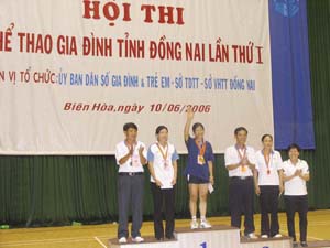 The first Families’ Sports Competition in Dong Nai Province: 21 families from 11 units entered the competition.