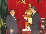 The new Consul General of Laos came to exchange pleasantries with Dongnai leaders