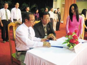 “Invest in typically cultural values”, said the undersecretary of Ministry of Culutre, Sports and Tourism – Le Tien Tho.