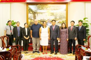 同奈与古巴增长卫生，建设合作