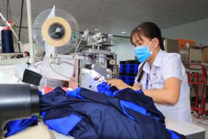 互助企业跨越Covid-19病毒困难