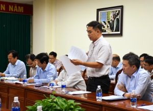 龙城国际机场：增加40个干部接访地面