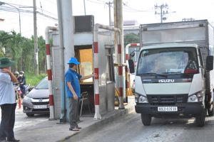 暂停收路费1K大路BOT站