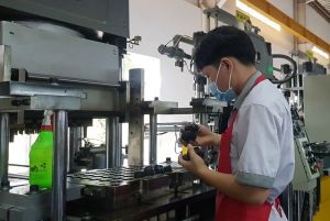 互助企业应用工业机器