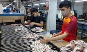 工业区外的100个企业以上收到预防新冠状病毒疫苗