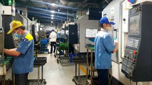 跟着企业恢复生产