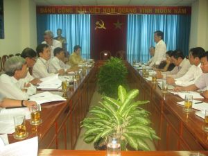 Policies to Help Restore Art Pottery Industry