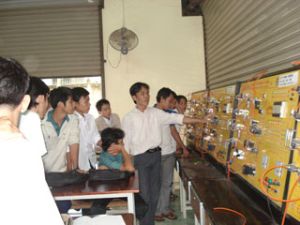 National Assignment Meeting to Launch Vocational Training Project for Rural Laborers in First Half of 2011: Dong Nai Offers Vocational Training Courses to Nearly 5,200 Laborers