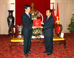 Dong Nai Leadership Meets with Deputy Secretary of Nanjing Municipal Party Committee