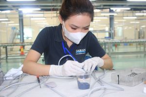 灵活适应于发展经济与预防病毒