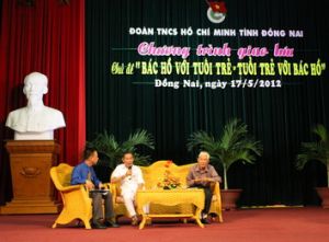 Meeting with the one who met Uncle Ho in person