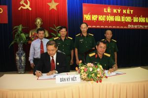 Agreement of Propaganda Coordination signed between the Provincial Military Command and Dong Nai Newspaper